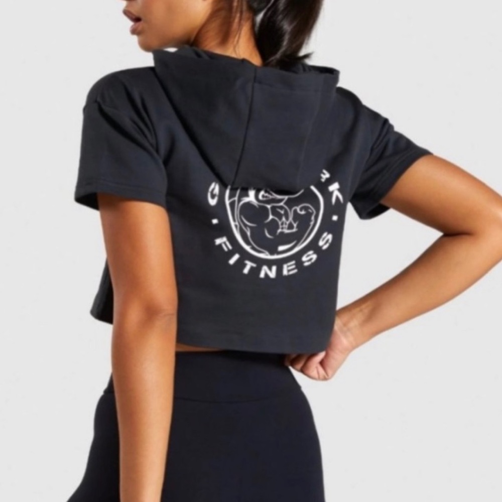 Gymshark Legacy Cropped Short Sleeve Hoodie in Black